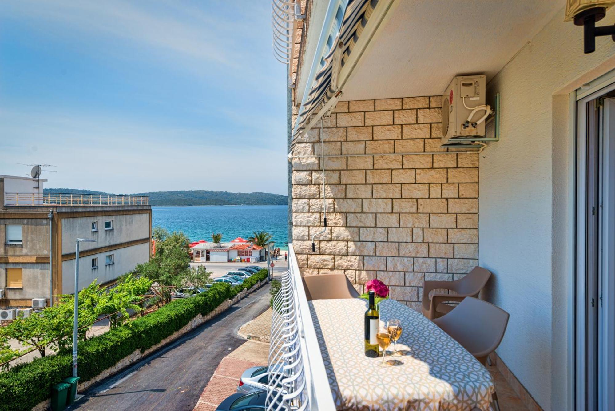 Villa Daniela Trogir Exterior photo