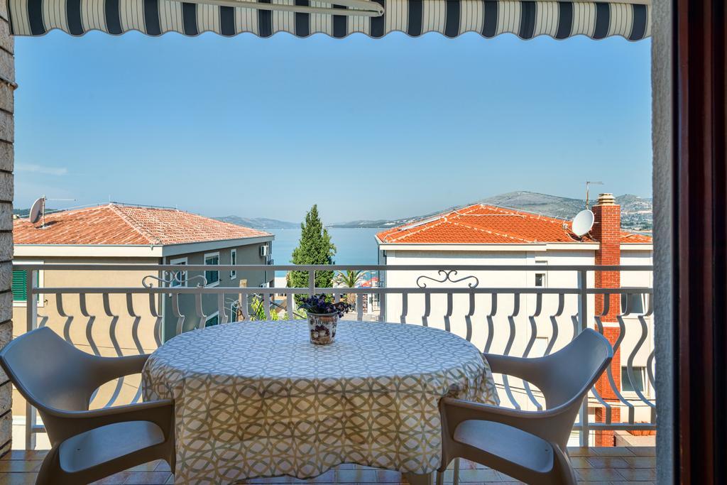 Villa Daniela Trogir Exterior photo